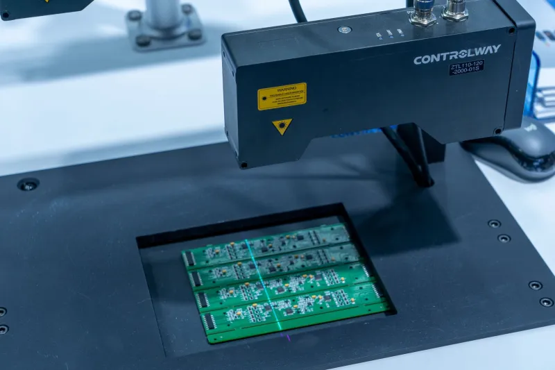 Intelligenza ai Bordi della Rete: Come l'Edge Computing Sta Rivoluzionando le Fabbriche Italiane